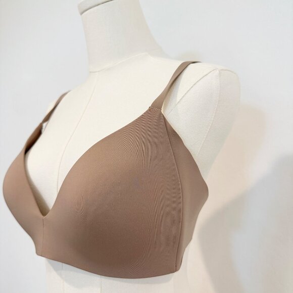 Lululemon Take Shape Wireless Lift Adjustable Bra Everyday Foam Padded Cups 38B - Picture 3 of 8